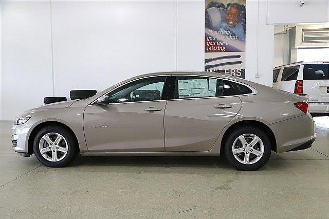 2024 Chevrolet Malibu Vehicle Photo in MEDINA, OH 44256-9001