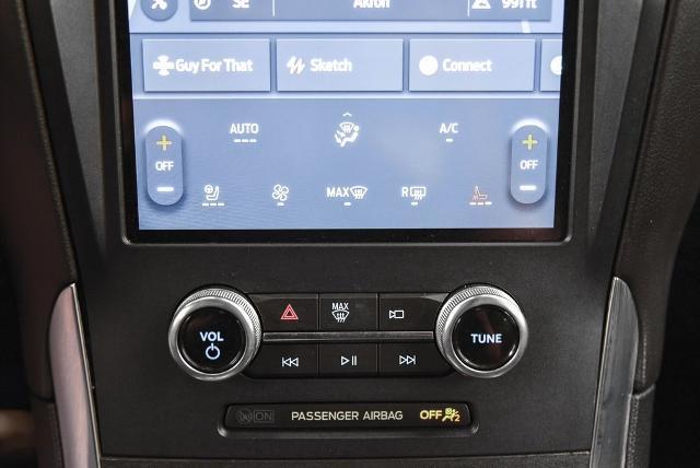 2022 Ford Edge Vehicle Photo in Akron, OH 44312