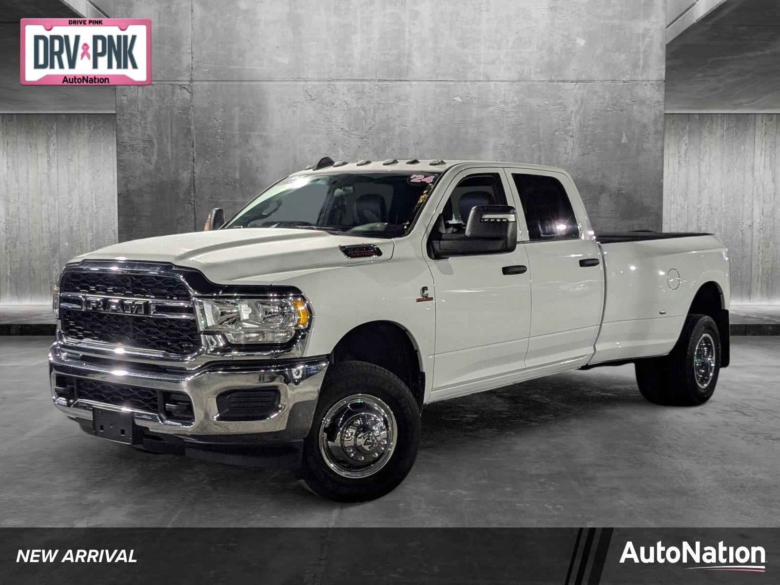 2024 Ram 3500 Vehicle Photo in MIAMI, FL 33134-2699