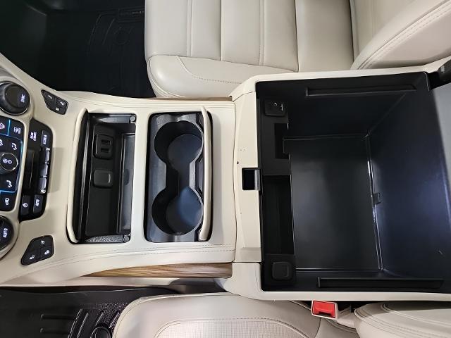 2019 GMC Yukon XL Vehicle Photo in NEENAH, WI 54956-2243