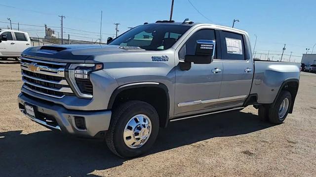 2025 Chevrolet Silverado 3500 HD Vehicle Photo in MIDLAND, TX 79703-7718