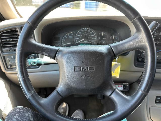 2002 GMC Sierra 2500HD Vehicle Photo in DUNN, NC 28334-8900