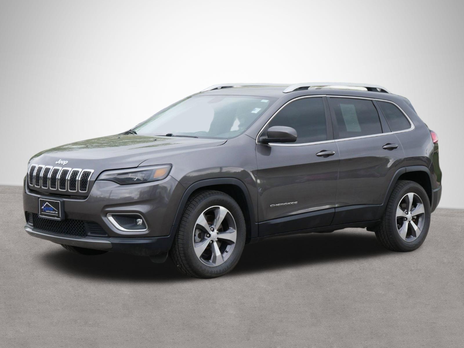 Used 2019 Jeep Cherokee Limited with VIN 1C4PJLDB6KD326499 for sale in Red Wing, Minnesota
