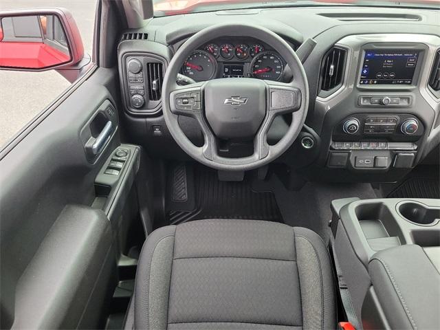 2024 Chevrolet Silverado 1500 Vehicle Photo in SEAFORD, DE 19973-8463