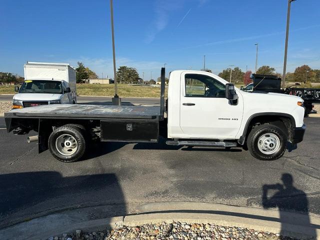 2022 Chevrolet Silverado 3500 HD CC Vehicle Photo in COLUMBIA, MO 65203-3903