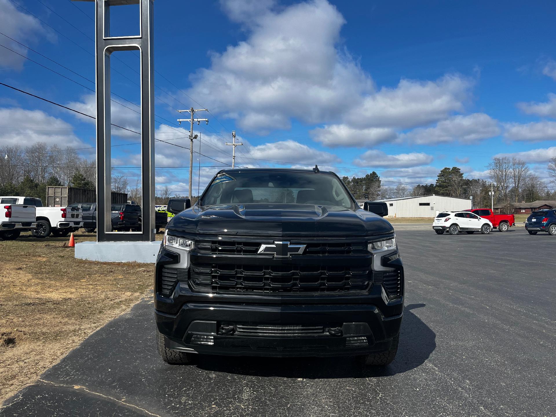 2024 Chevrolet Silverado 1500 Vehicle Photo in CLARE, MI 48617-9414