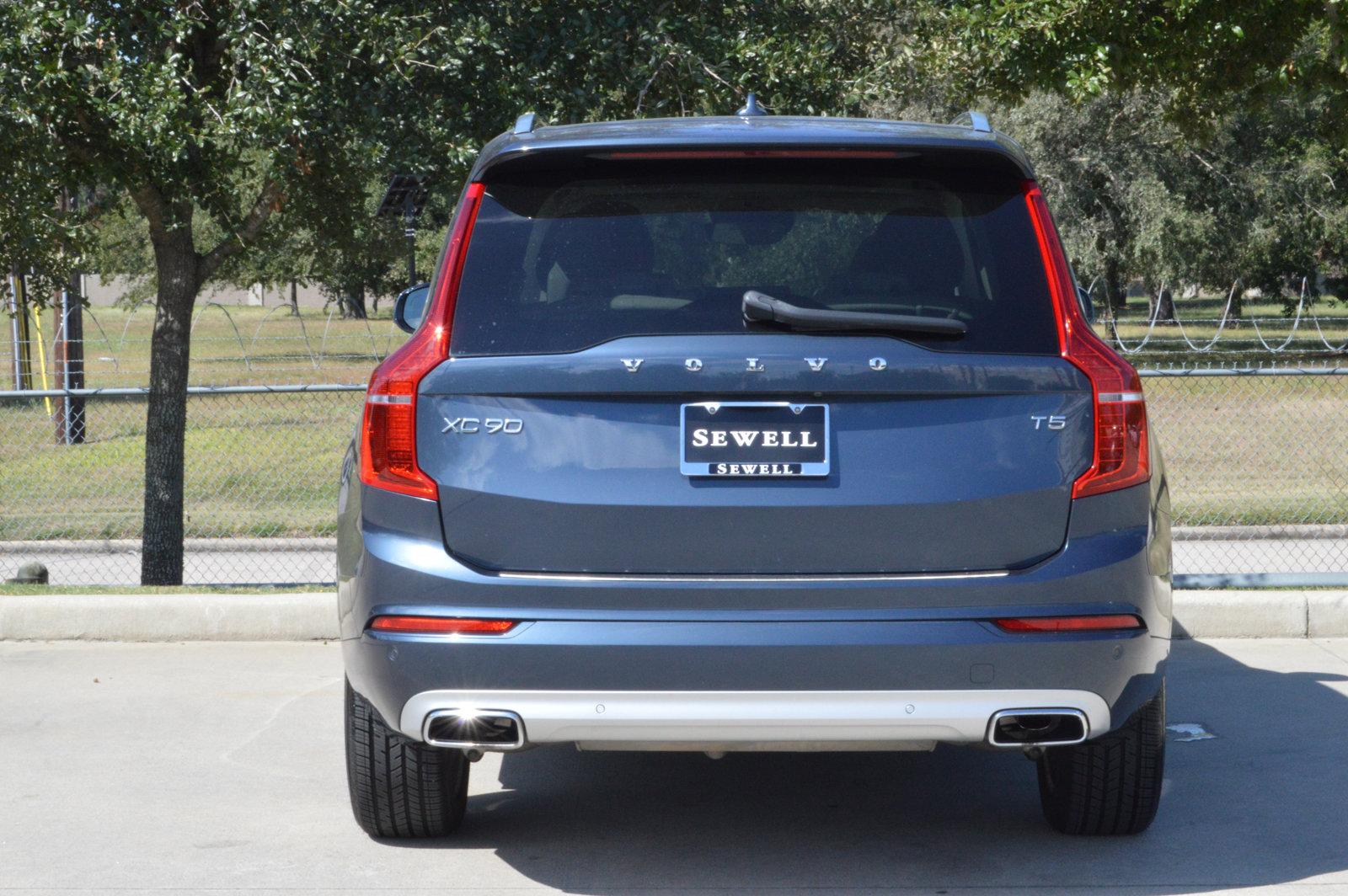 2021 Volvo XC90 Vehicle Photo in Houston, TX 77090