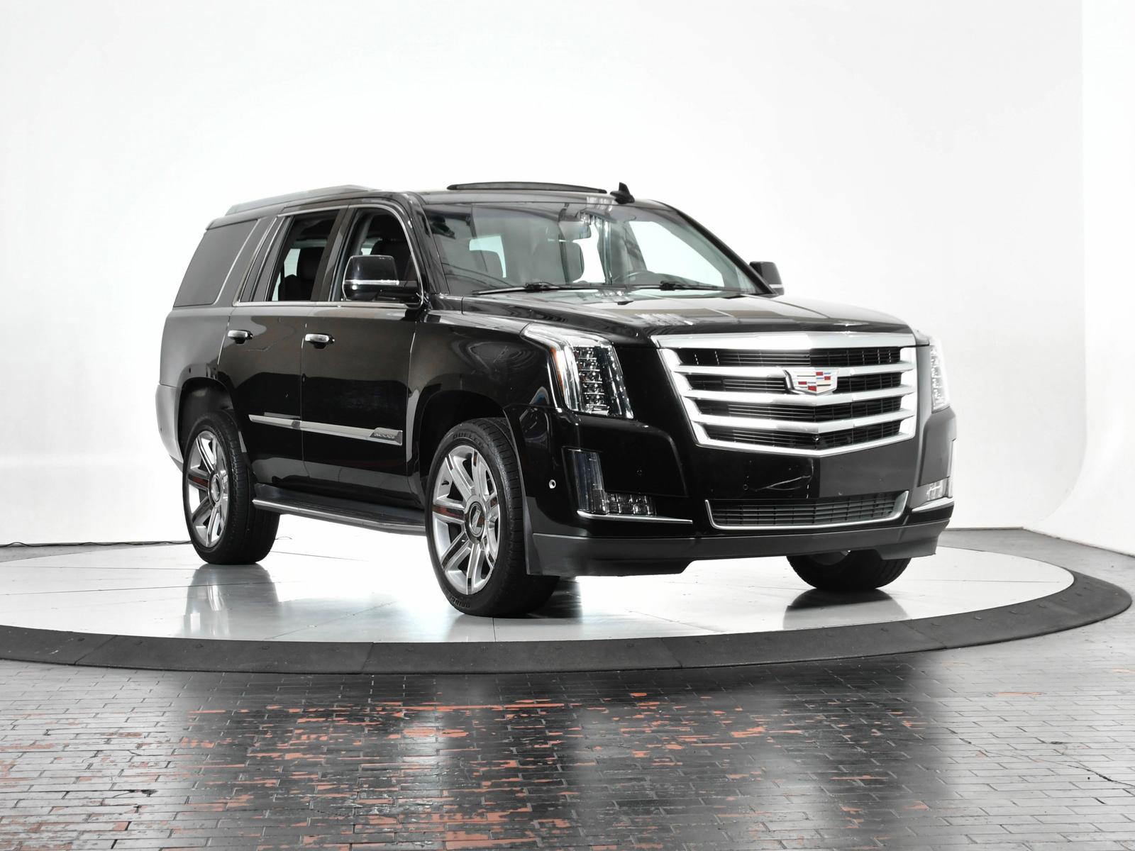 2018 Cadillac Escalade Vehicle Photo in DALLAS, TX 75235