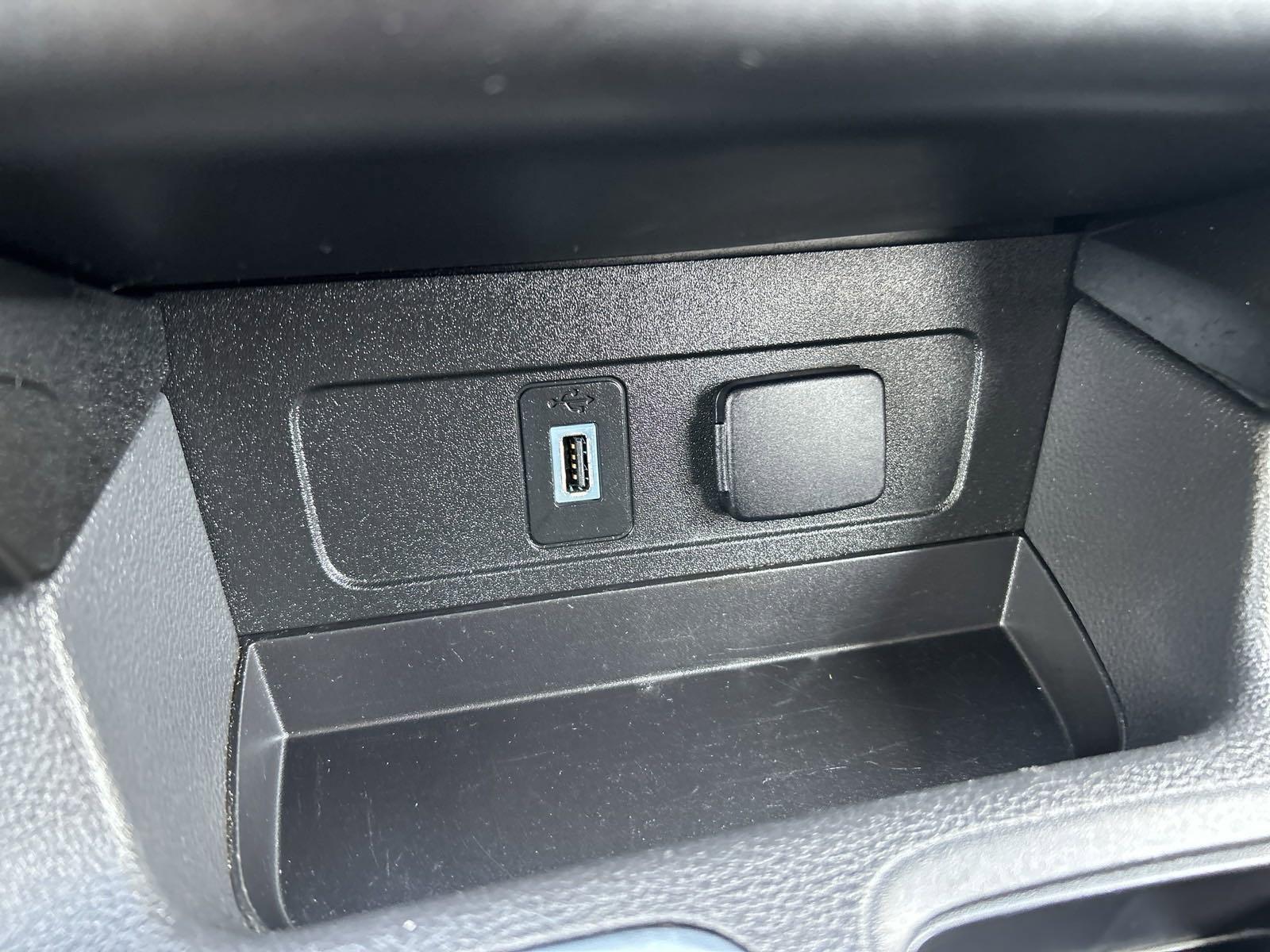 2019 Ford Escape Vehicle Photo in Cedar Rapids, IA 52402