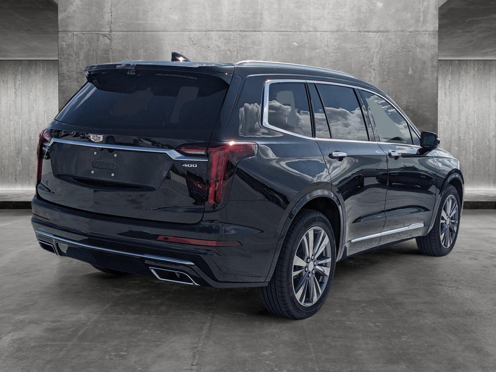 2024 Cadillac XT6 Vehicle Photo in WEST PALM BEACH, FL 33407-3296