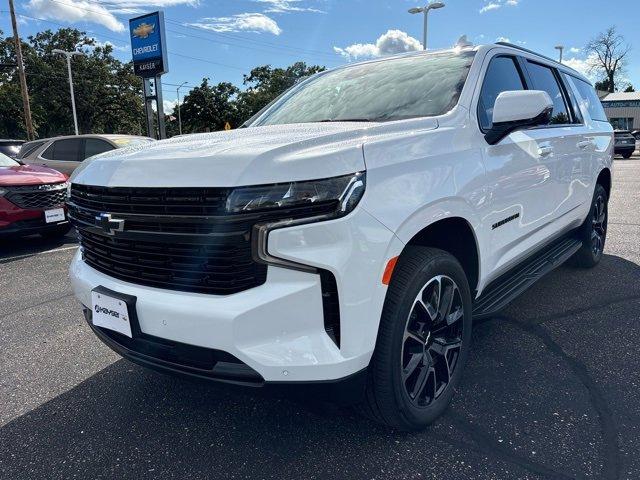 2024 Chevrolet Suburban Vehicle Photo in SAUK CITY, WI 53583-1301