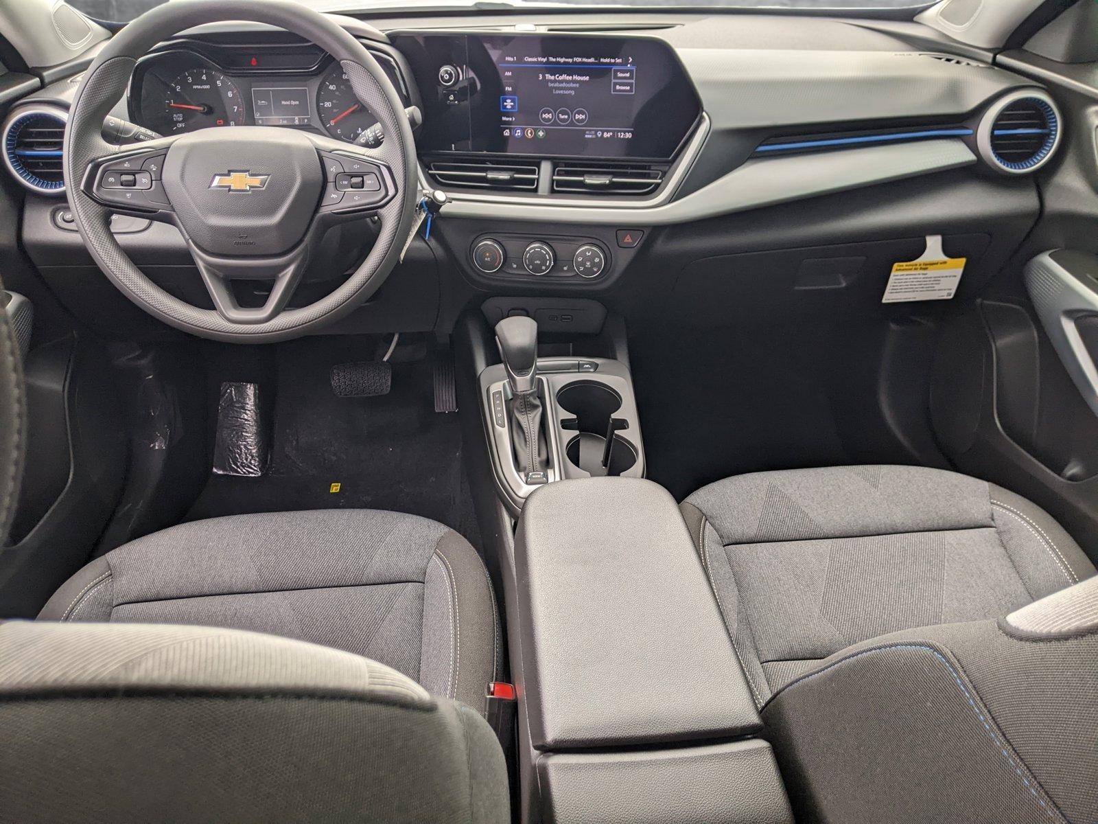 2025 Chevrolet Trax Vehicle Photo in PEMBROKE PINES, FL 33024-6534