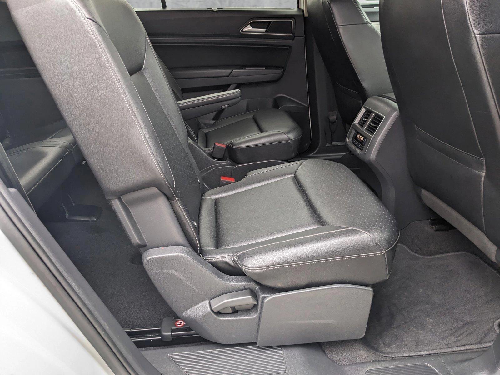 2019 Volkswagen Atlas Vehicle Photo in MIAMI, FL 33172-3015