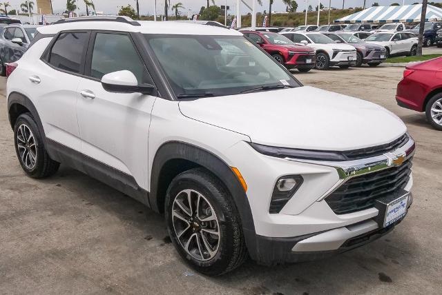 2024 Chevrolet Trailblazer Vehicle Photo in VENTURA, CA 93003-8585