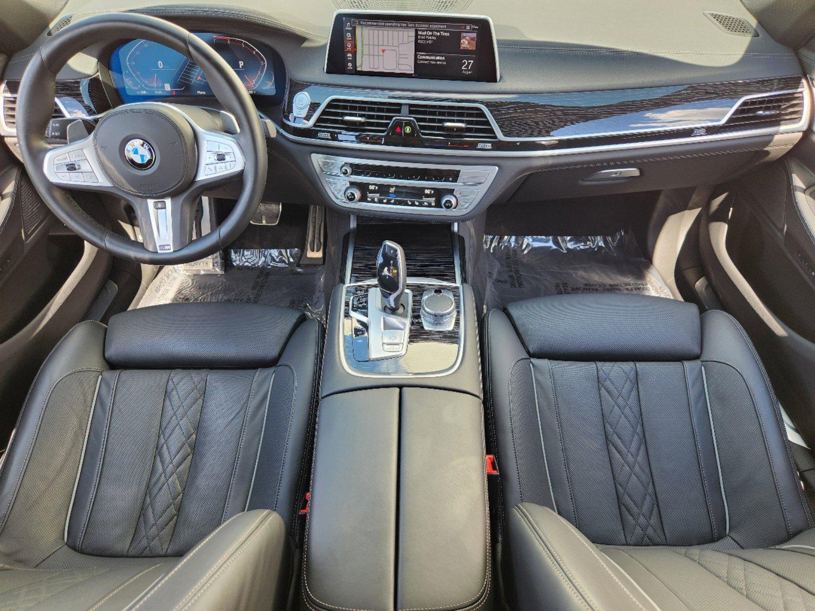 2021 BMW 750i xDrive Vehicle Photo in PLANO, TX 75024