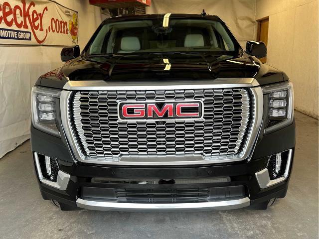 2024 GMC Yukon XL Vehicle Photo in RED SPRINGS, NC 28377-1640