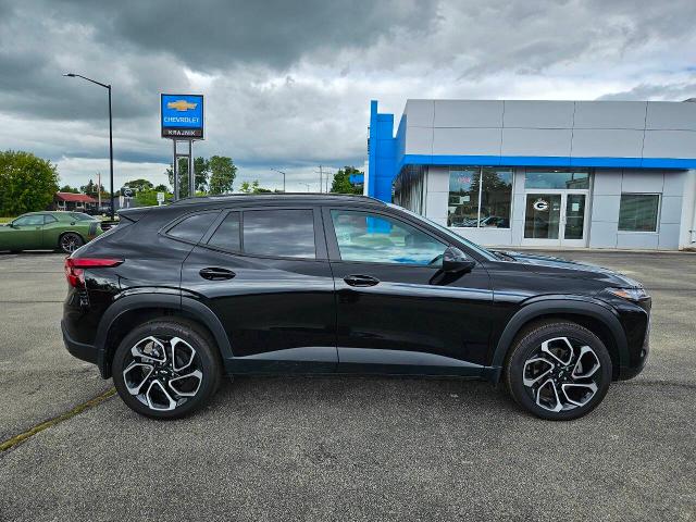 2024 Chevrolet Trax Vehicle Photo in TWO RIVERS, WI 54241-1823