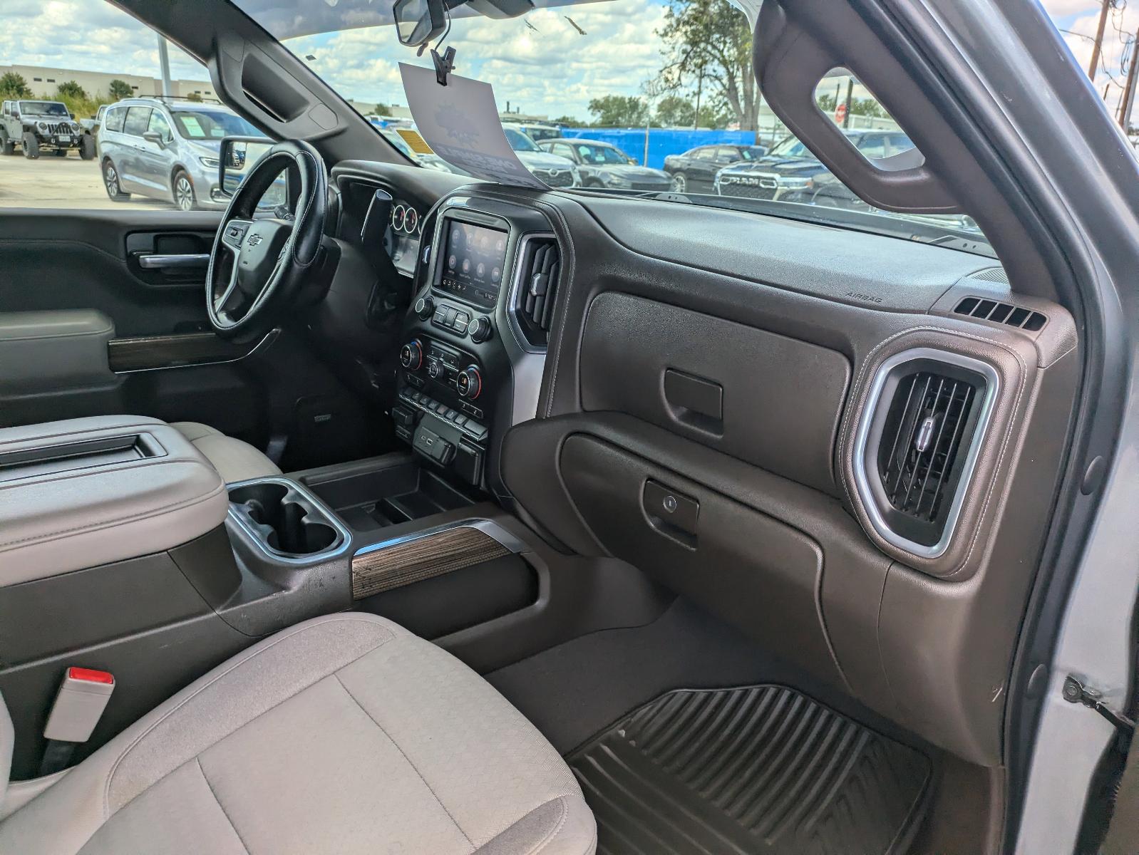 2020 Chevrolet Silverado 1500 Vehicle Photo in Seguin, TX 78155