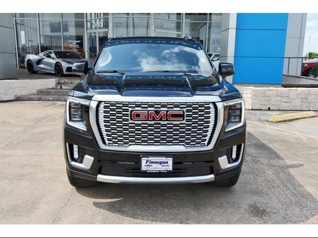 2024 GMC Yukon XL Vehicle Photo in ROSENBERG, TX 77471-5675