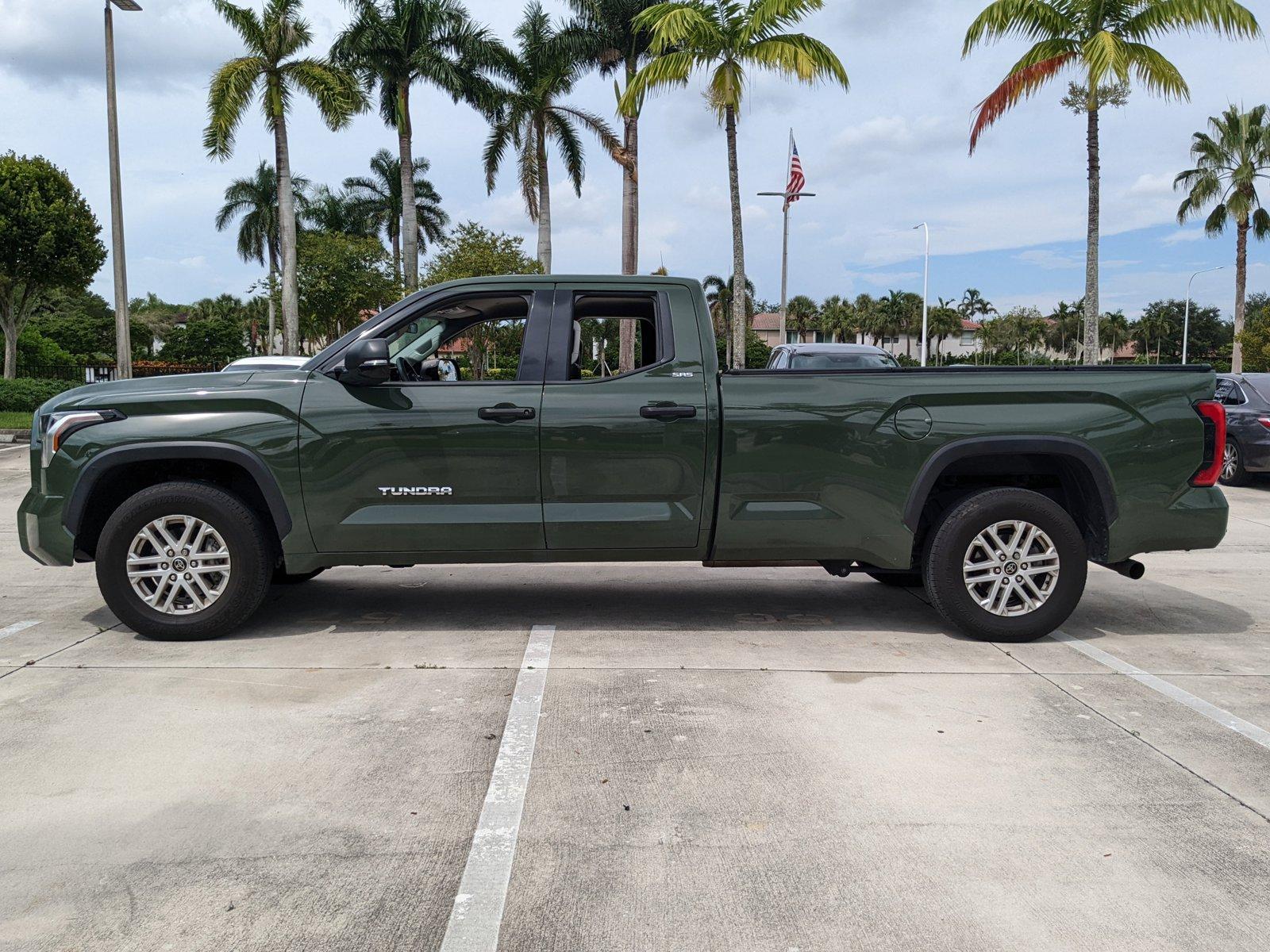 2022 Toyota Tundra 4WD Vehicle Photo in Davie, FL 33331