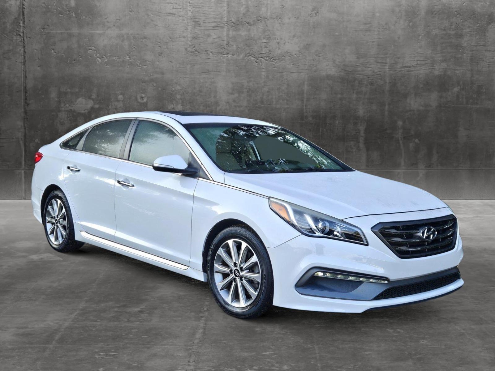 2016 Hyundai SONATA Vehicle Photo in Clearwater, FL 33764