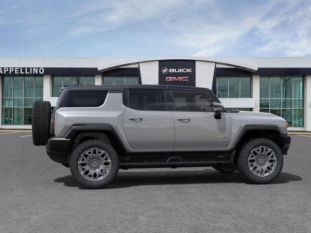 2025 GMC HUMMER EV SUV Vehicle Photo in WILLIAMSVILLE, NY 14221-2883