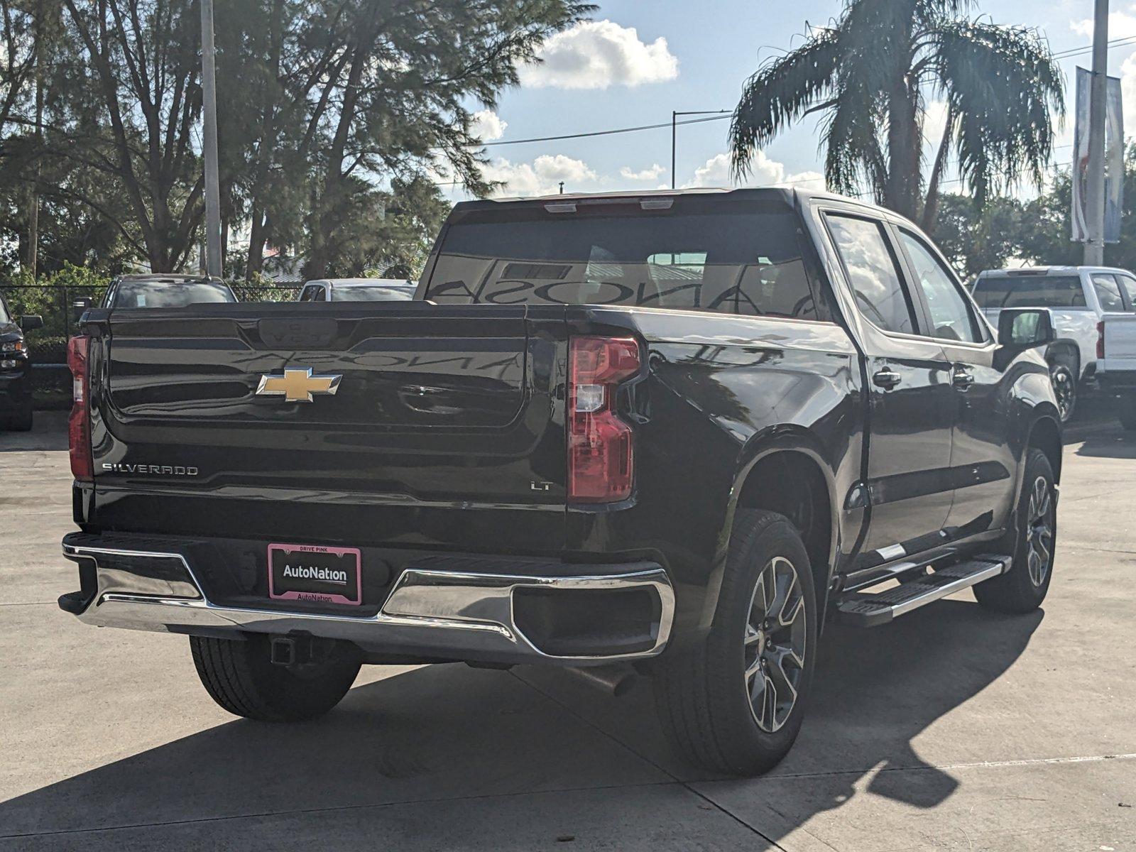 2025 Chevrolet Silverado 1500 Vehicle Photo in MIAMI, FL 33172-3015