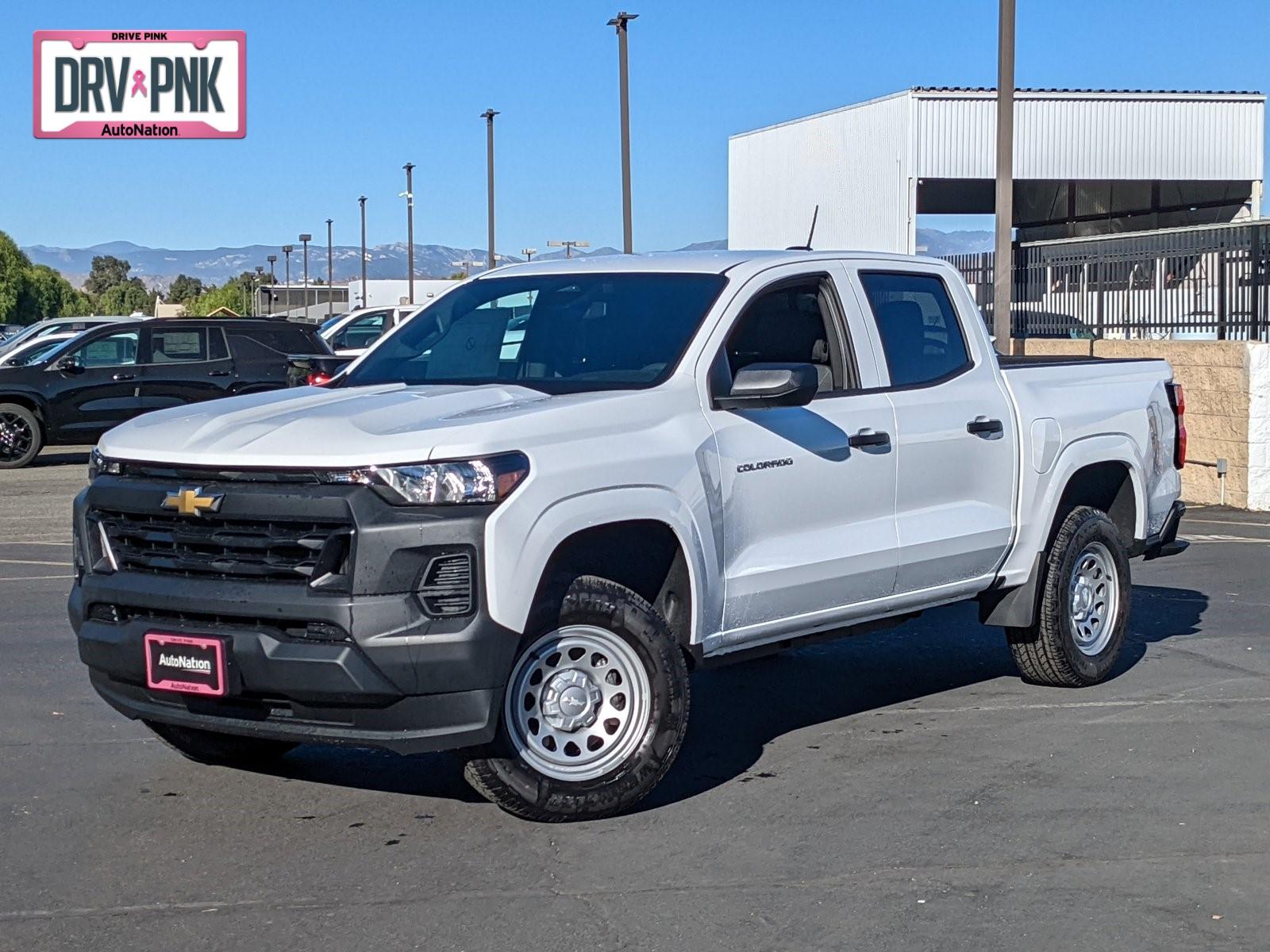 2024 Chevrolet Colorado Vehicle Photo in VALENCIA, CA 91355-1705