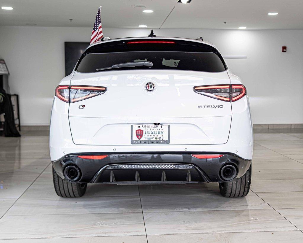 2024 Alfa Romeo Stelvio Vehicle Photo in Saint Charles, IL 60174