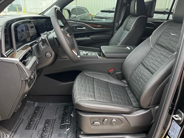 2024 Cadillac Escalade Vehicle Photo in TAMPA, FL 33612-3404