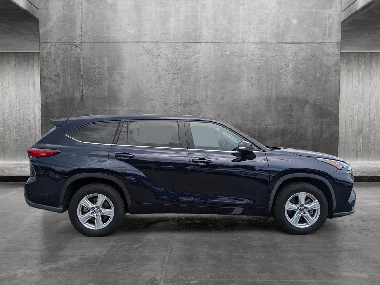 2020 Toyota Highlander Vehicle Photo in Clearwater, FL 33761