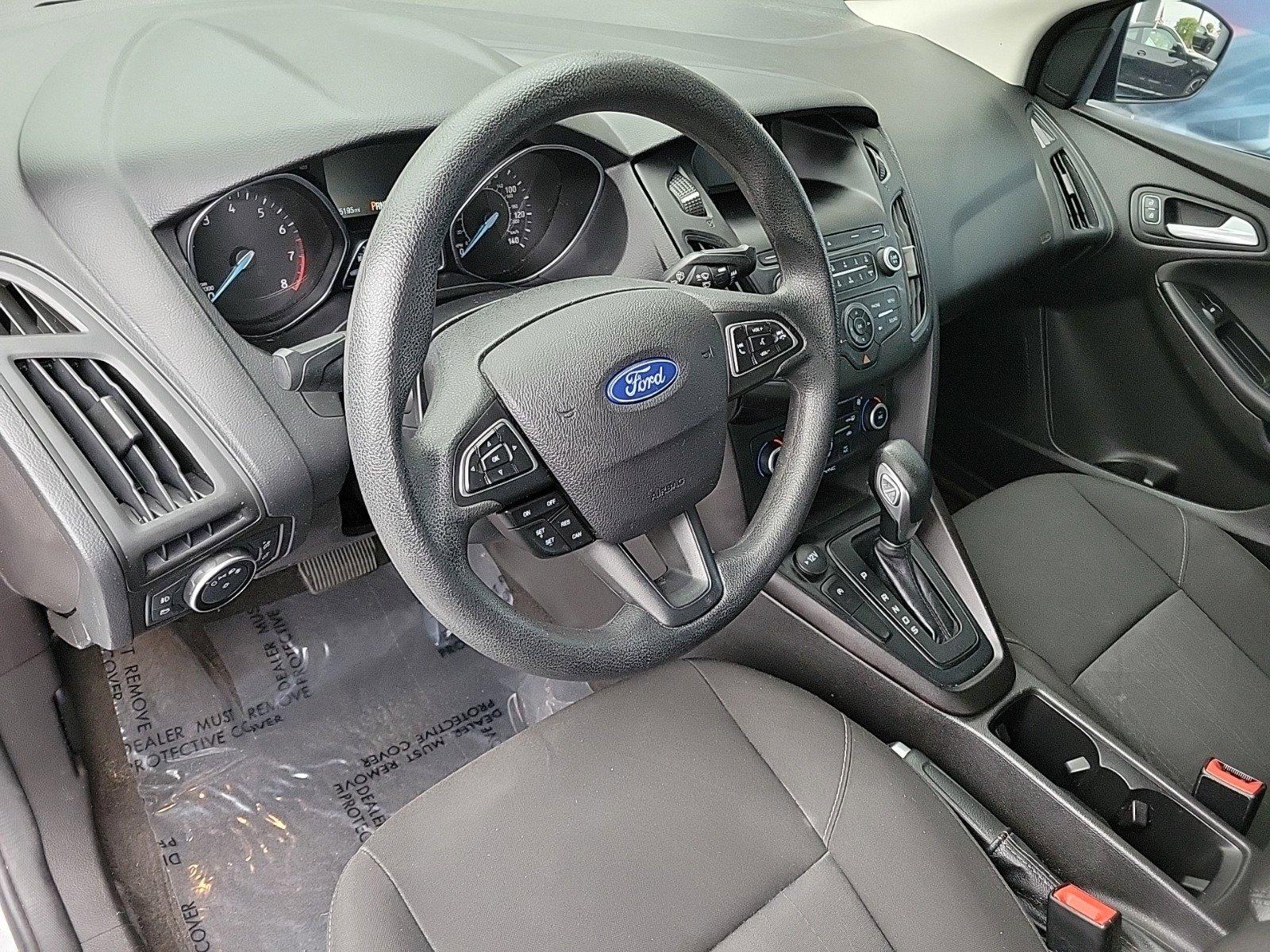 2018 Ford Focus Vehicle Photo in Plainfield, IL 60586