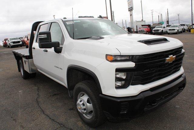 2024 Chevrolet Silverado 3500 HD Chassis Cab Vehicle Photo in SAINT CLAIRSVILLE, OH 43950-8512