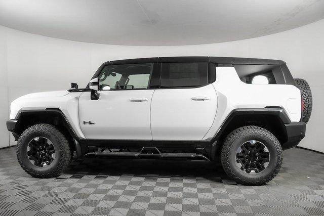 2024 GMC HUMMER EV SUV Vehicle Photo in PUYALLUP, WA 98371-4149