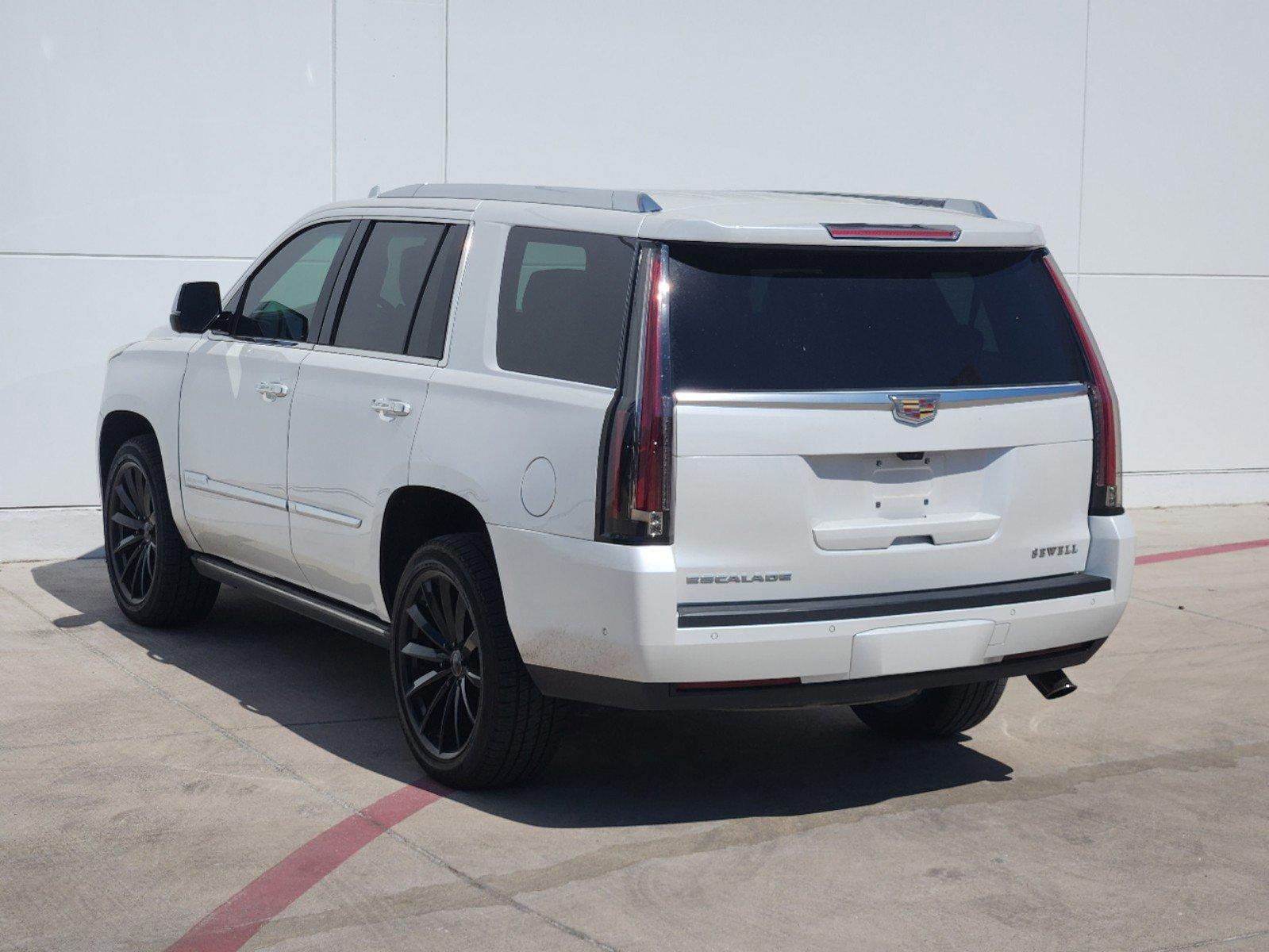 2018 Cadillac Escalade Vehicle Photo in GRAPEVINE, TX 76051-8302