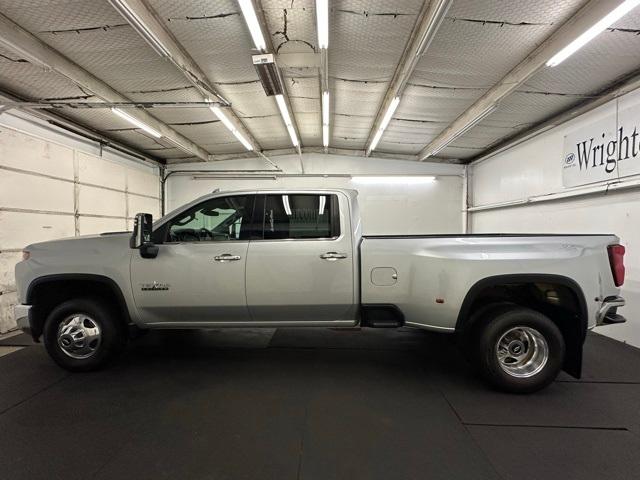 Used 2022 Chevrolet Silverado 3500HD LTZ with VIN 1GC4YUE72NF228836 for sale in Lufkin, TX