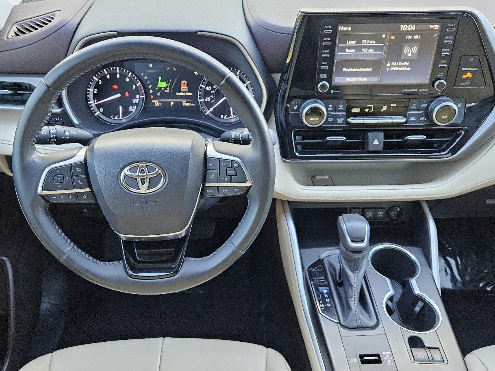 2020 Toyota Highlander Vehicle Photo in Fort Worth, TX 76132