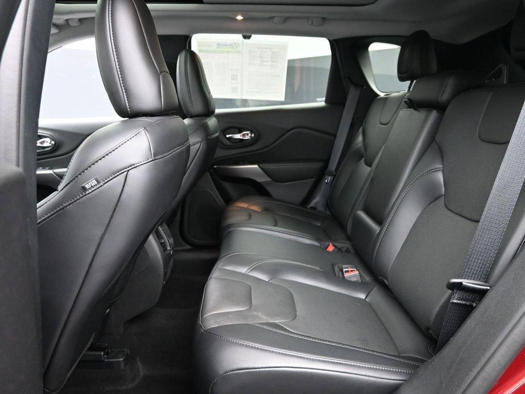 2021 Jeep Cherokee Vehicle Photo in Cedar Rapids, IA 52402