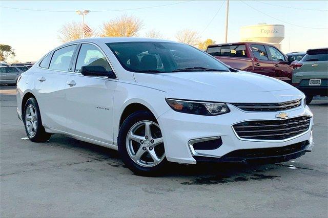 2018 Chevrolet Malibu Vehicle Photo in TOPEKA, KS 66609-0000