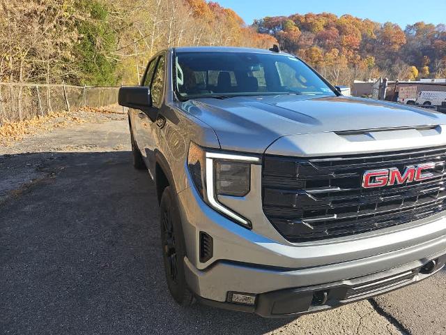 2025 GMC Sierra 1500 Vehicle Photo in GLENSHAW, PA 15116-1739