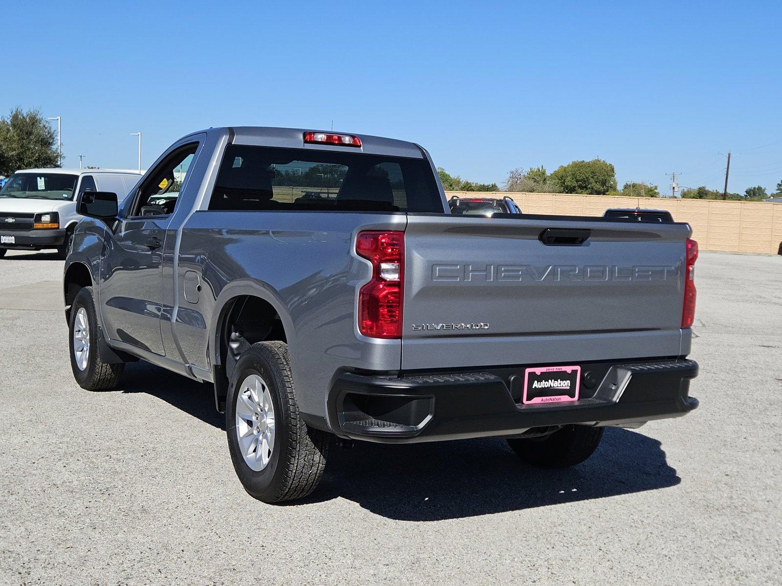 2025 Chevrolet Silverado 1500 Vehicle Photo in NORTH RICHLAND HILLS, TX 76180-7199