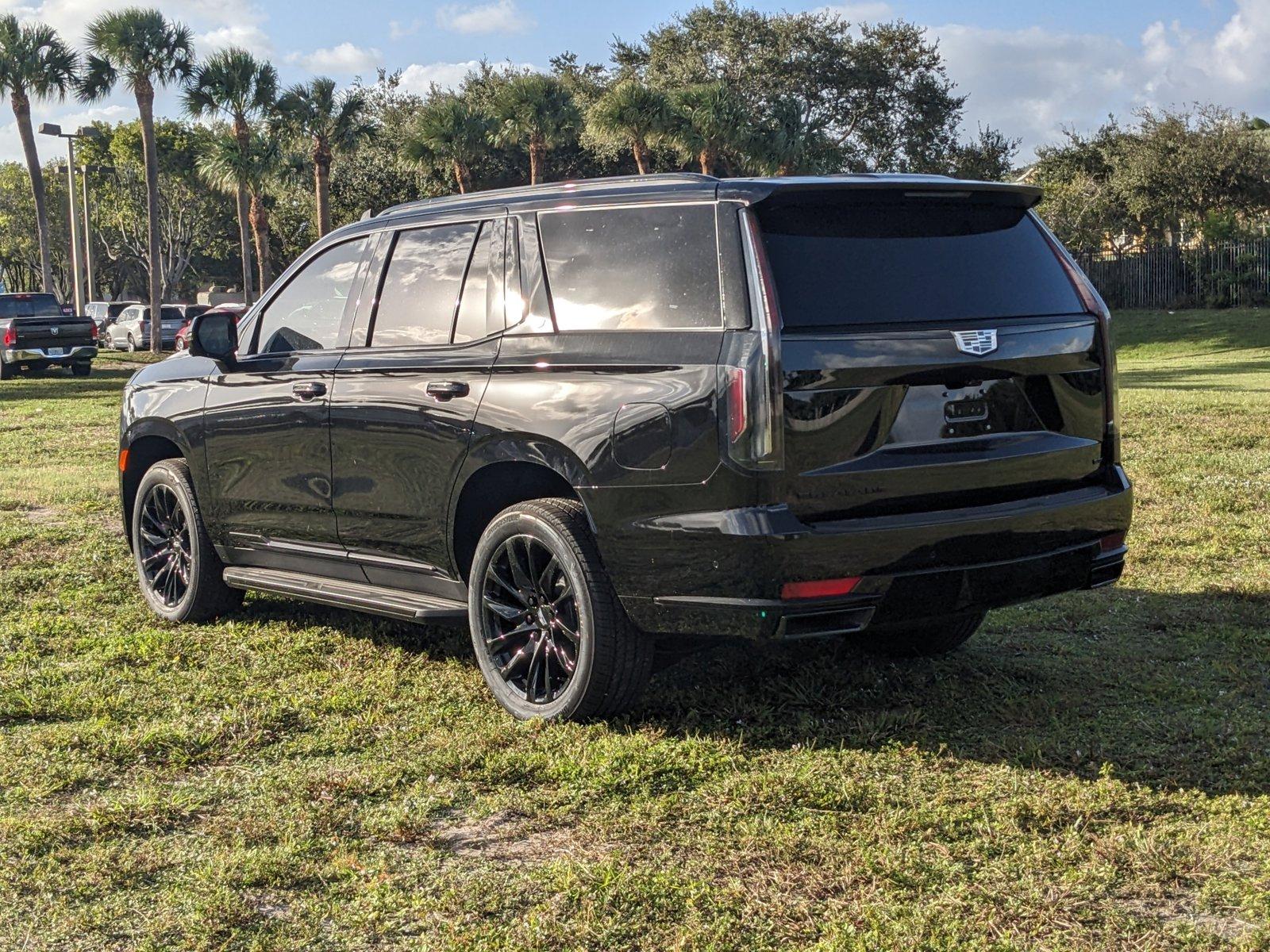 2024 Cadillac Escalade Vehicle Photo in WEST PALM BEACH, FL 33407-3296