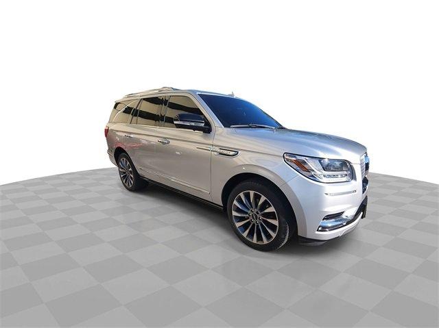 Used 2018 Lincoln Navigator Select with VIN 5LMJJ2HT5JEL08662 for sale in Houston, TX