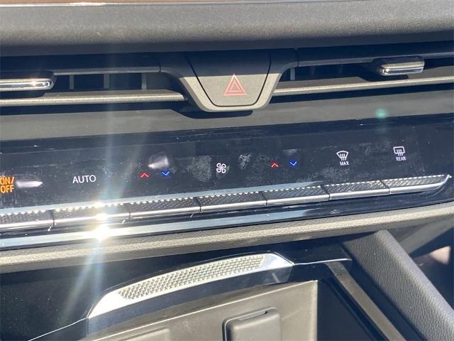 2024 Buick Envision Vehicle Photo in GOODYEAR, AZ 85338-1310