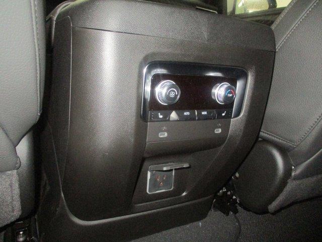 2024 GMC Yukon XL Vehicle Photo in BATTLE CREEK, MI 49037-8454