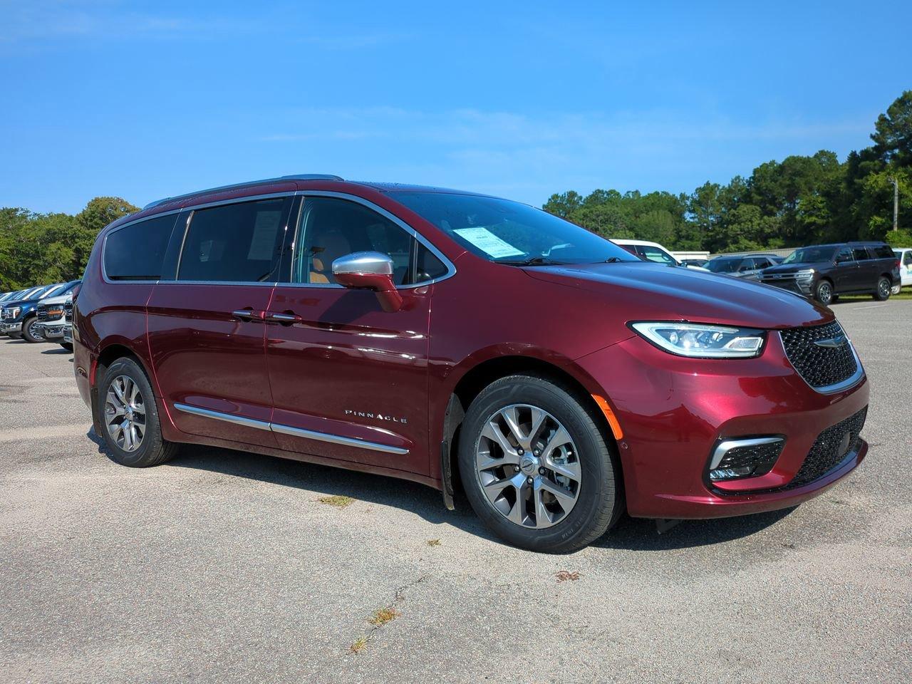 Used 2021 Chrysler Pacifica Hybrid Pinnacle Hybrid with VIN 2C4RC1N77MR550933 for sale in Ravenel, SC