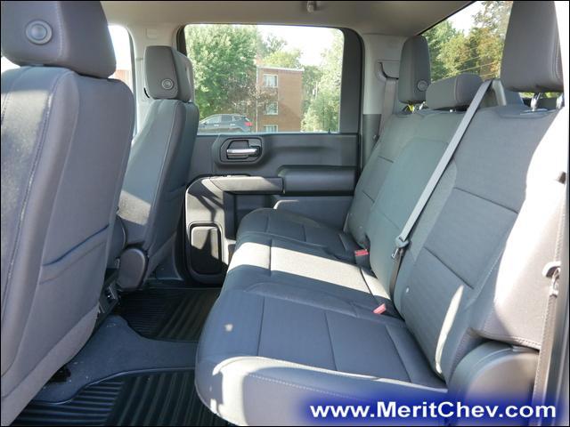 2024 Chevrolet Silverado 2500 HD Vehicle Photo in MAPLEWOOD, MN 55119-4794