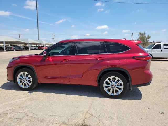 2023 Toyota Highlander Vehicle Photo in MIDLAND, TX 79703-7718