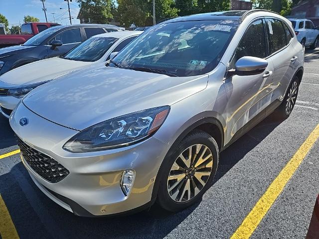 2020 Ford Escape Vehicle Photo in Akron, OH 44312