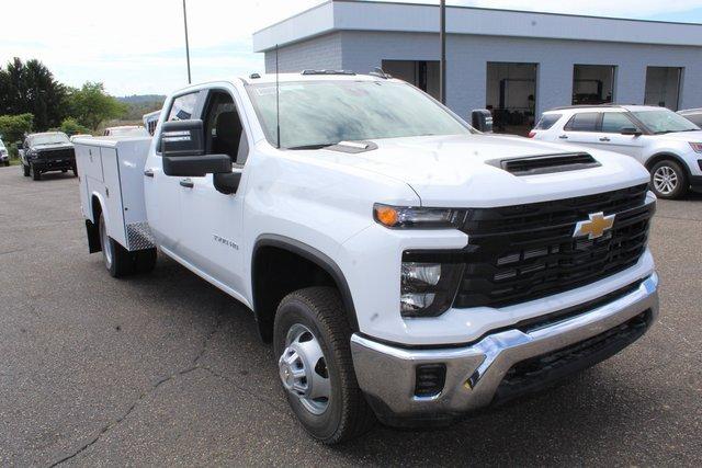 2024 Chevrolet Silverado 3500 HD Chassis Cab Vehicle Photo in SAINT CLAIRSVILLE, OH 43950-8512